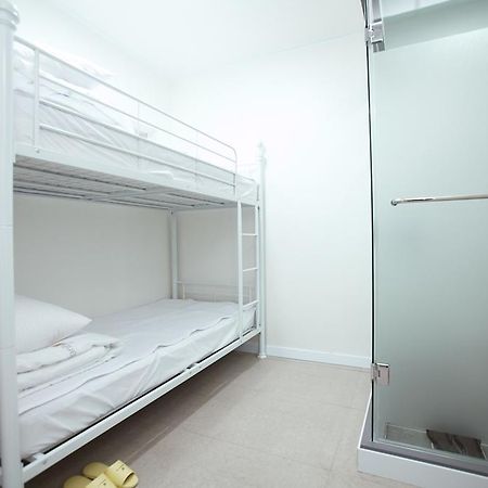 Gilbert Guesthouse Seoul Room photo